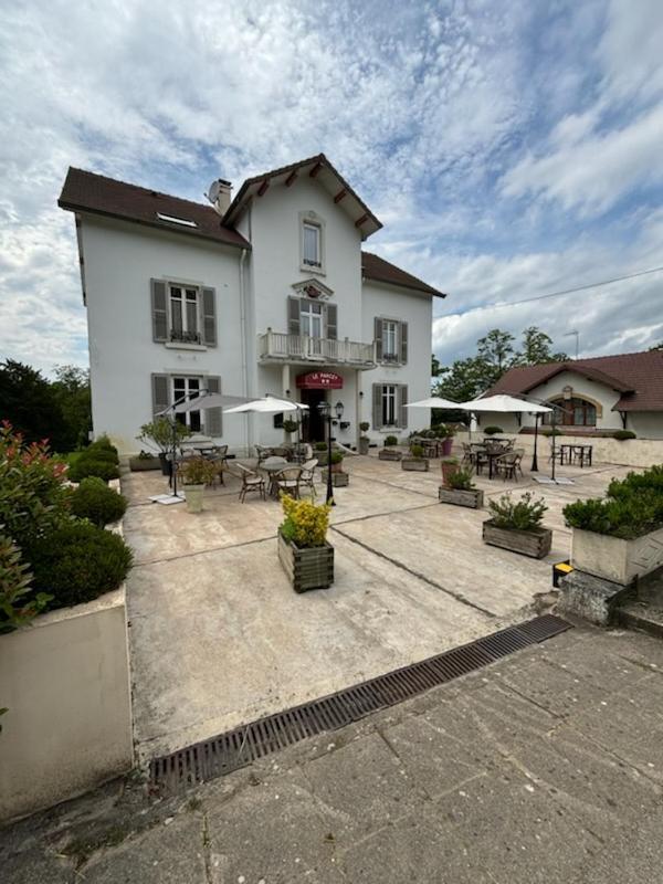 Logis Hotel & Restaurant Le Parcey Exteriér fotografie
